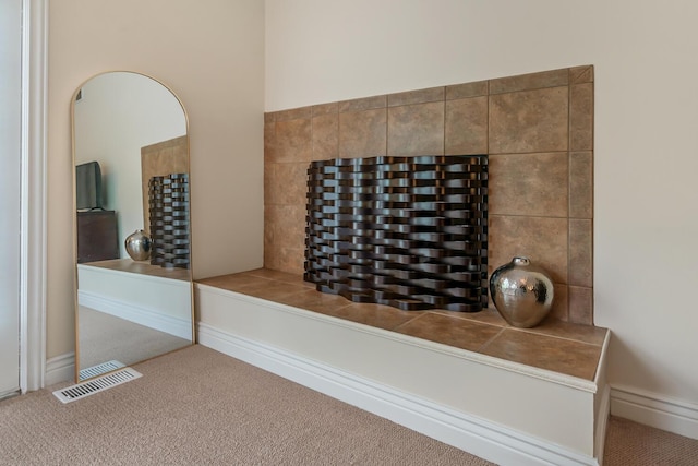 4132 Winding Way, Kalamazoo, MI 49004 - detailed view of carpet flooring