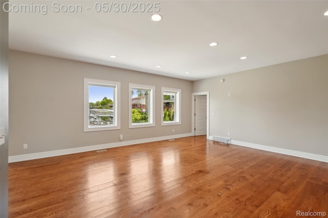 13525 Torrey Rd, Fenton, MI 48430 - unfurnished room featuring recessed lighting, light wood-style floors, and baseboards