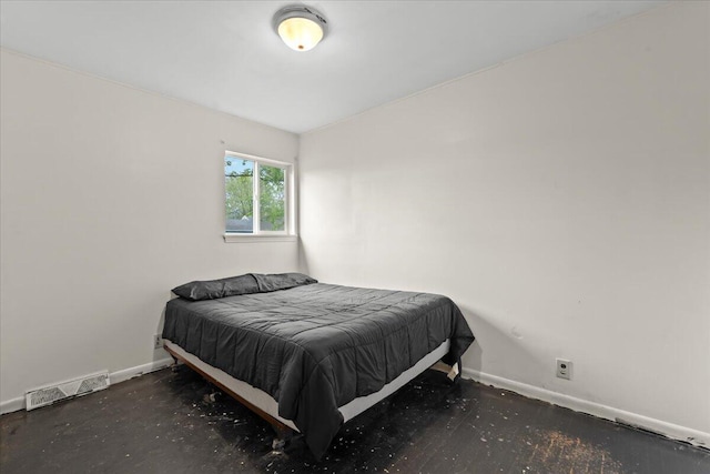 4020 Red Wing Dr, Flint, MI 48532 - bedroom featuring baseboards