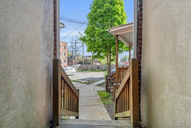 756 Delaware St, Detroit, MI 48202 - exterior space