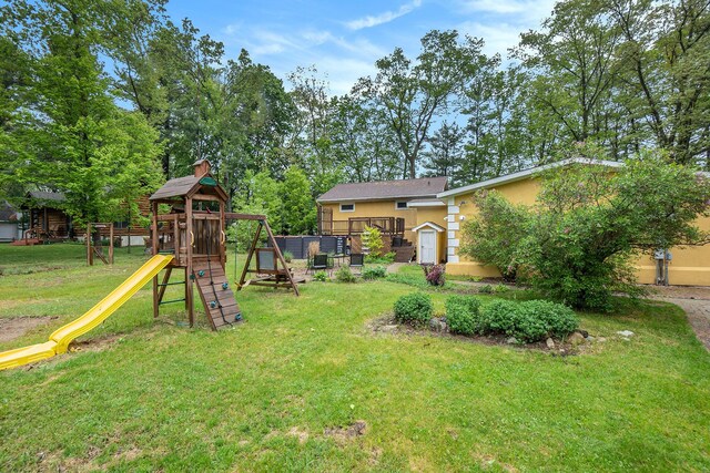 4958 Juniper Rdg, Newaygo, MI 49337 - view of yard with a playground