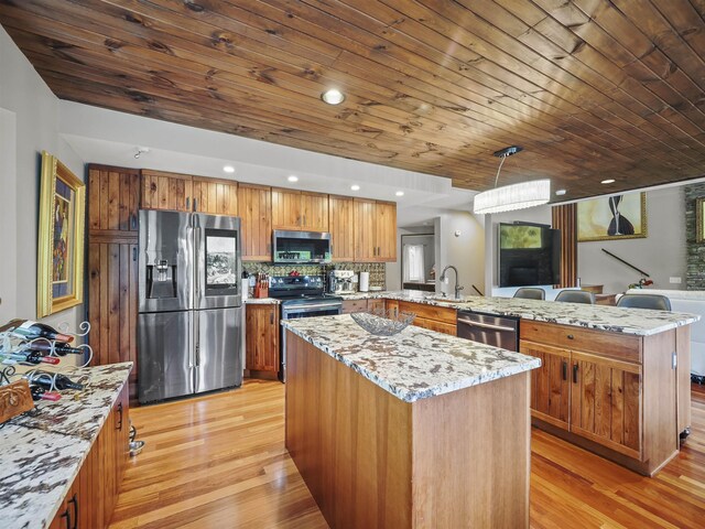 2506 Hawks Eye Dr, Bellaire, MI 49615