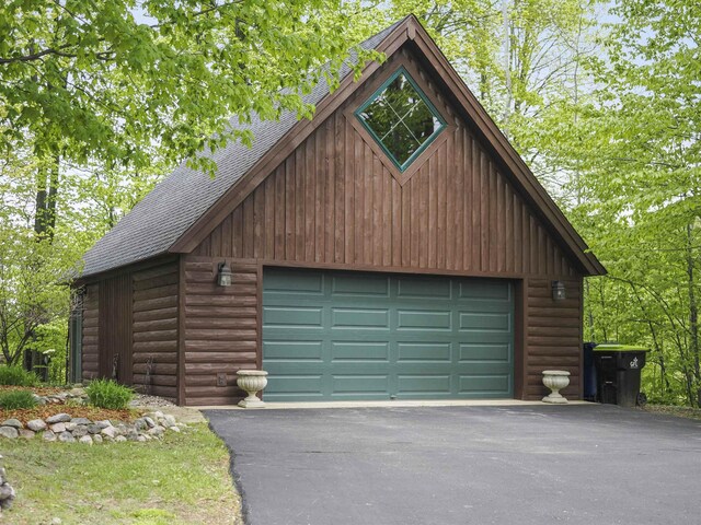 2506 Hawks Eye Dr, Bellaire, MI 49615