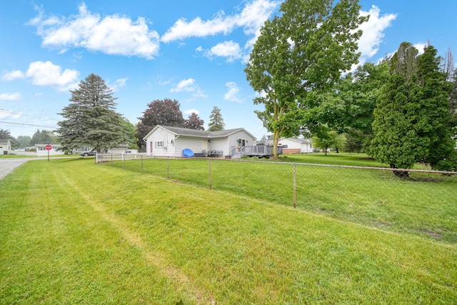2837 Elmwood Dr, Adrian, MI 49221 - view of yard