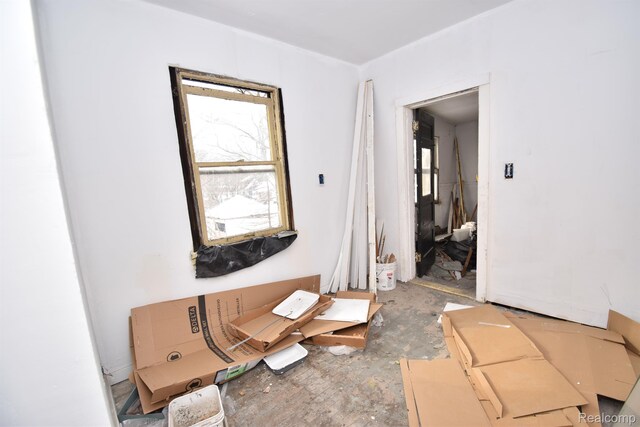 2688 Montgomery St, Detroit, MI 48206 - view of unfurnished room