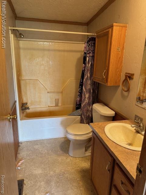 5736 Burnside Rd, North Branch, MI 48461 - full bath featuring a textured ceiling, shower / tub combo, toilet, vanity, and ornamental molding