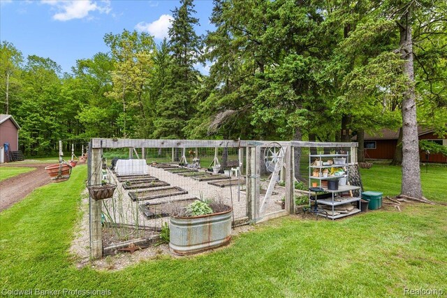 5240 Thomas Rd, Metamora, MI 48455 - view of green lawn