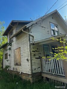 1506 Belle Ave, Flint, MI 48506 - view of side of home