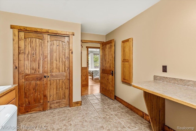 3434 Brown City Rd, Imlay City, MI 48444 - corridor featuring baseboards