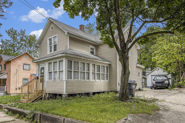 2149 Luella St, Kalamazoo, MI 49001 - view of front of home with a detached garage