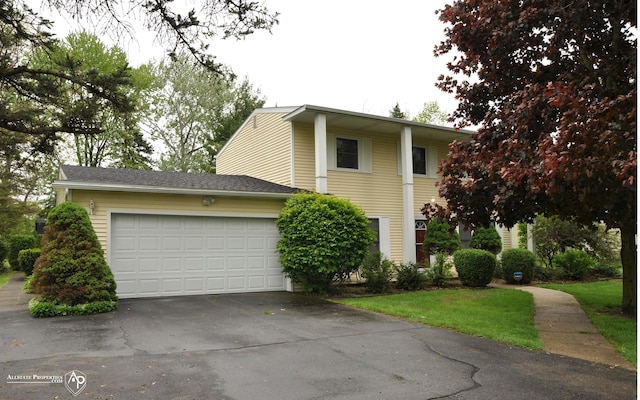 3478 N Gale Rd, Davison, MI 48423 - view of side of home featuring a garage and driveway