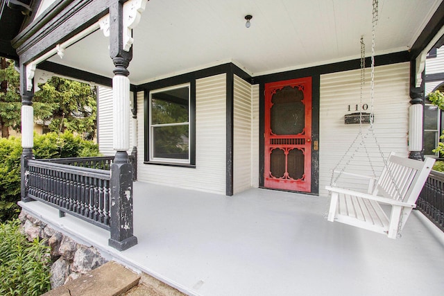 110 N O Keefe St, Cassopolis, MI 49031 - doorway to property featuring a porch