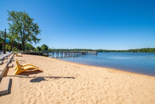 110 N O Keefe St, Cassopolis, MI 49031 - water view
