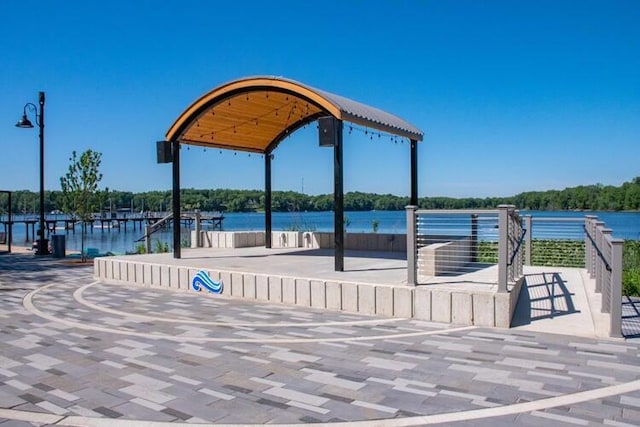110 N O Keefe St, Cassopolis, MI 49031 - view of property's community featuring a water view