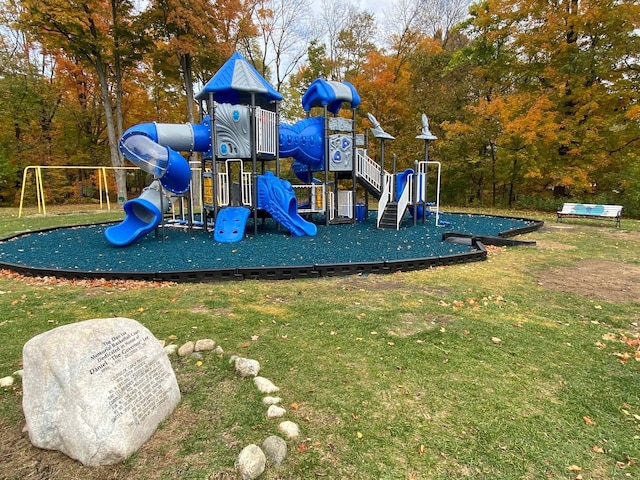 110 N O Keefe St, Cassopolis, MI 49031 - communal playground featuring a lawn