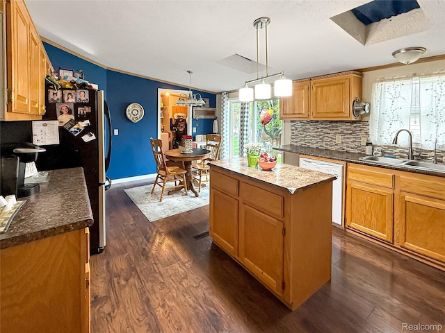 91 Sangam Pl, Swartz Creek, MI 48473 - kitchen with dishwasher, a sink, dark wood-type flooring, a kitchen island, and freestanding refrigerator
