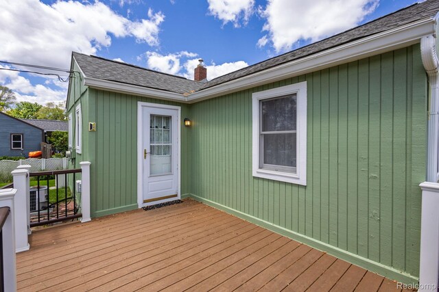 2500 Howe St, Shelby, MI 48317 - view of wooden deck