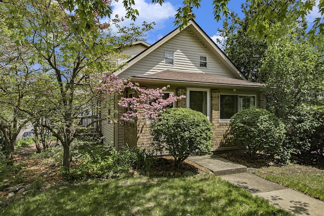 916 Brooks St, Ann Arbor, MI 48103 - photo 4