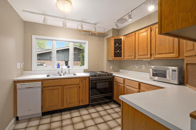 916 Brooks St, Ann Arbor, MI 48103 - photo 27