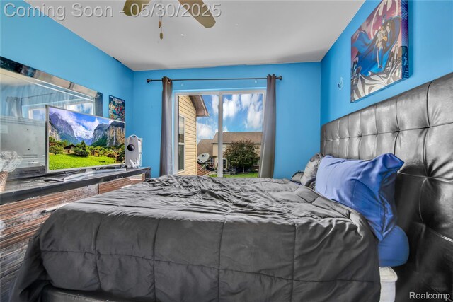 19298 Mitchell St, Rockwood, MI 48173 - bedroom featuring ceiling fan