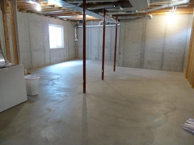 317 Monroe St, South Haven, MI 49090 - view of below grade area