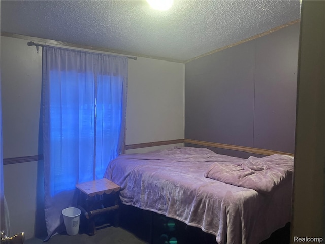 402 Katie Ln, Morrice, MI 48857 - bedroom with a textured ceiling