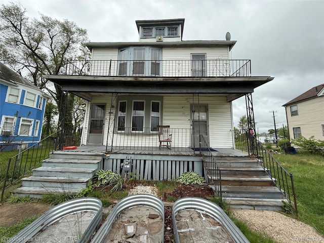 2259 Saint Clair St, Detroit, MI 48214 - american foursquare style home with covered porch and stairway
