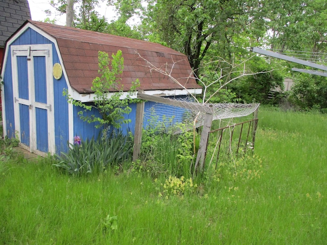 312 Leland St, Flushing, MI 48433 - view of shed