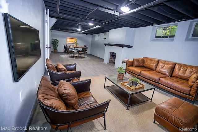 17352 Parkside St, Detroit, MI 48221 - view of living area