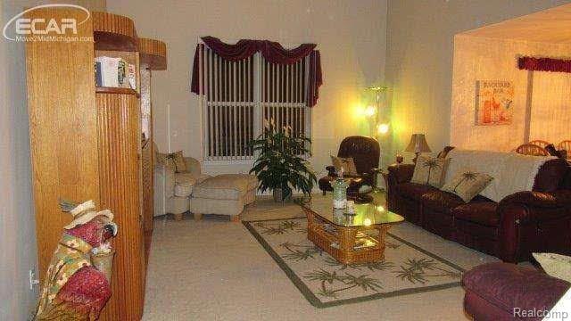 5400 Bright Creek Ct, Flint, MI 48532 - view of living area