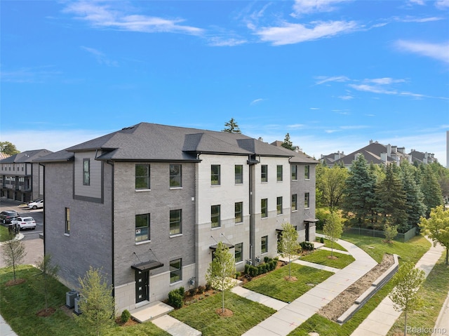 2817 Summers Pl, Troy, MI 48084 - view of building exterior