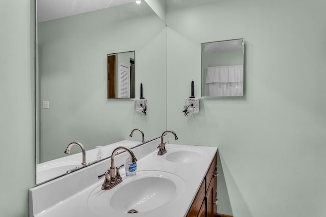 11245 Antcliff Rd, Brooklyn, MI 49230 - full bath with double vanity