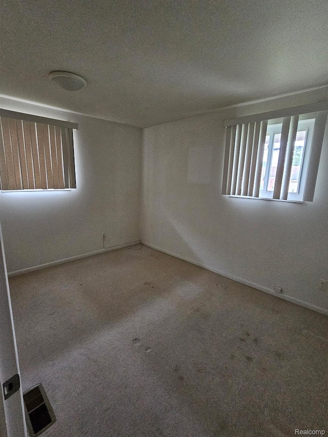34245 Shawnee St, Westland, MI 48185 - unfurnished room featuring carpet floors and baseboards
