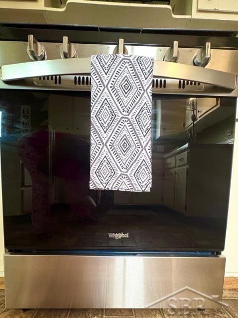 7200 Danny Dr, Saginaw, MI 48609 - kitchen view