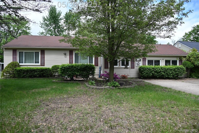 23744 Liddle St, Brownstown, MI 48183 - view of front of home featuring a front yard