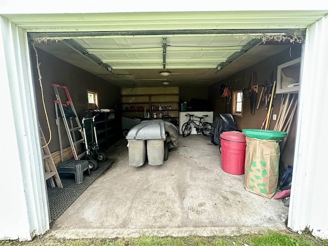 5211 S Gatesboro Dr, Saginaw, MI 48603 - view of garage