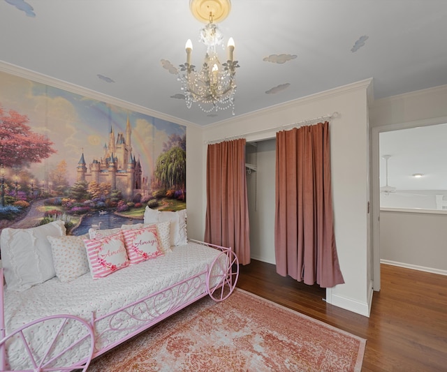 1150 Heatherlea Ct, Canton, MI 48188 - bedroom featuring wood finished floors, a chandelier, ornamental molding, a closet, and baseboards