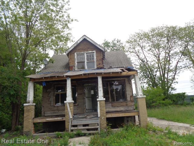 17178 Gable St, Hamtramck, MI 48212 - view of front facade featuring covered porch