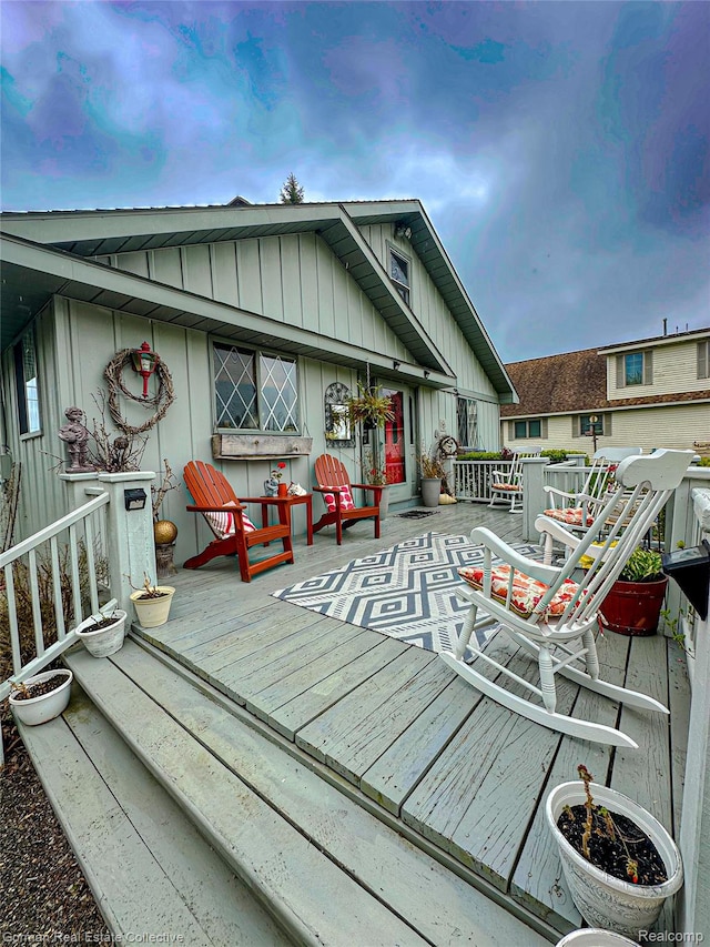 2109 S Lakeshore Rd, Harbor Beach, MI 48441 - view of deck