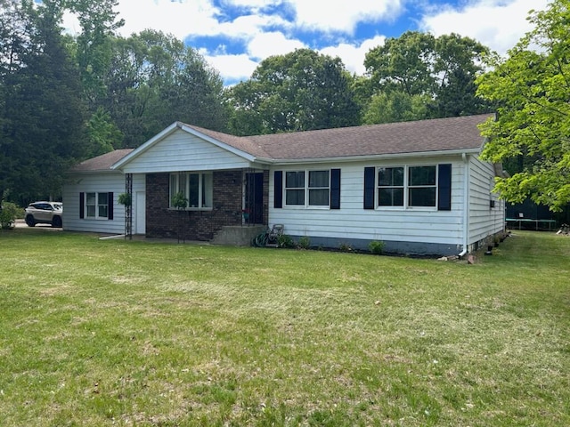 45523 Eleanor Dr, Decatur, MI 49045 - single story home featuring a front yard and brick siding