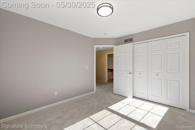 31190 Kingsley Ct, Novi, MI 48377 - unfurnished bedroom with light carpet and a closet