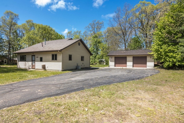 817 Hannah Ave, Traverse City, MI 49686 - photo 1