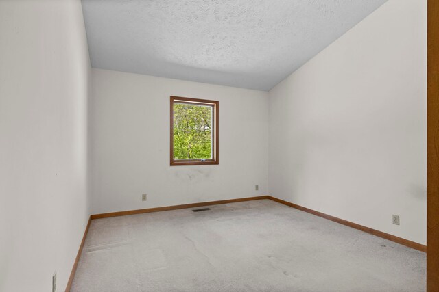817 Hannah Ave, Traverse City, MI 49686 - photo 17