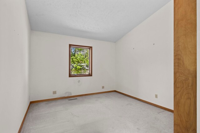 817 Hannah Ave, Traverse City, MI 49686 - photo 18