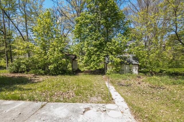 817 Hannah Ave, Traverse City, MI 49686 - photo 24
