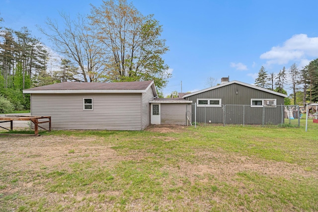 19030 W Almy Rd, Howard City, MI 49329 - view of yard