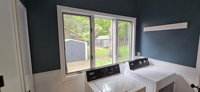 4447 Deer Creek Dr, Norton Shores, MI 49441 - laundry room with washer and clothes dryer