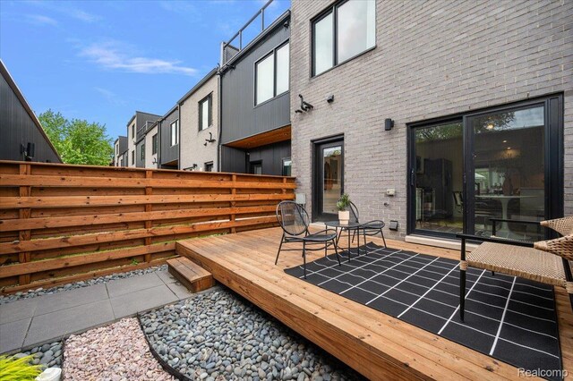 3303 Cochrane, Detroit, MI 48208 - view of wooden terrace