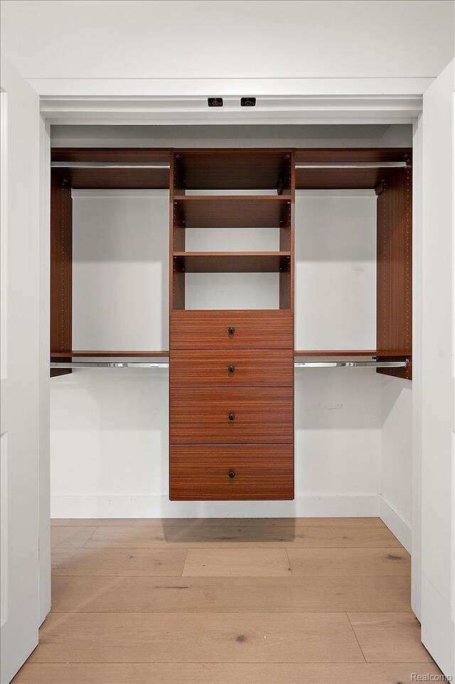 3303 Cochrane, Detroit, MI 48208 - view of closet