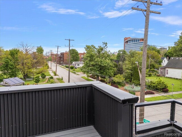 3303 Cochrane, Detroit, MI 48208 - view of balcony